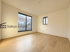 2面採光で明るく風通しも良好です！天気の良い日は是非窓を開けて空気の入れ替えをしてみるのはいかがでしょうか♪
※家具類はCG加工しています。
