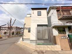 国が定めた住宅機能表示制度において6項目で最高等級を取得！耐震性などに優れ、ホルムアルデヒド対策が施された安心な邸宅です！