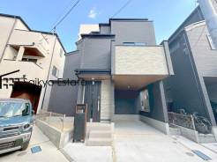 京王線「芦花公園」駅徒歩9分！「八幡山」駅「千歳烏山」駅も徒歩利用可能です！長期優良住宅！最終1棟！完成済みのため内覧・即入居可能です！