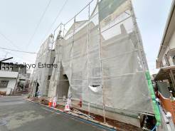 クローゼット付きの居室が4部屋！南向きのワイドバルコニーやウッドデッキのある大型4LDK！