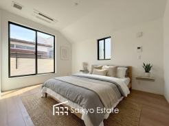 収納付きの居室が3～4部屋ございますので、書斎や子供部屋、収納部屋などライフステージに合わせてご利用いただけます。

