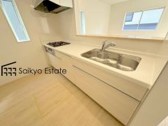 三鷹市中原４丁目