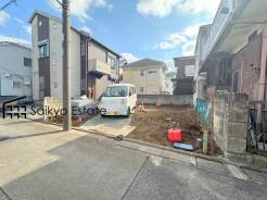 小学校まで徒歩約5分、中学校まで徒歩約3分でお子様が無理なく通える距離です。保育園や幼稚園も近くに多数あり、子育てファミリーには嬉しい環境です！