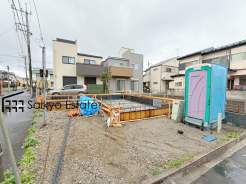 陽当たり良く開放感のある南西角地！LDKゆとりの14帖！広々ルーフバルコニーのある3LDK！