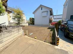 小学校まで徒歩約9分、中学校まで徒歩約3分でお子様が無理なく通える距離です。保育園や幼稚園も近くに多数あり、子育てファミリーには嬉しい環境です！