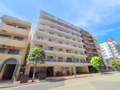 JR中央・総武線「三鷹駅」徒歩9分の好立地！2026年3月内装リフォーム完了！お引き渡し後すぐに気持ちよくお過ごしいただけます！