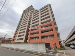 専有面積90ｍ2超！約19.2帖の広々LDK×収納付き居室3部屋！全居室6帖以上！8帖の洋室にはWIC付き！