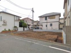 太陽光発電採用住宅！昼間の購入電力を削減してくれます！LDK広々16帖！収納付きの洋室が3部屋！7.5帖の主寝室にはWIC完備！