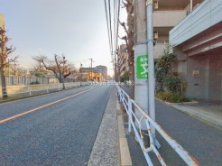 三鷹市下連雀９丁目