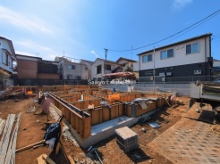 三鷹市新川１丁目