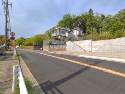 稲城市坂浜