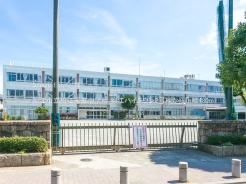 狛江市東野川３丁目