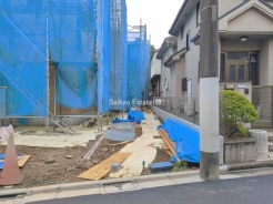 三鷹市新川４丁目