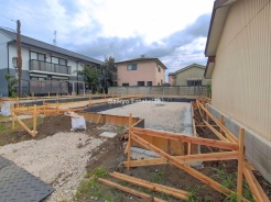 三鷹市大沢３丁目