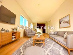 オープンでのびやかな空間を生み出すこだわりの「広がり」と「ゆとり」。家族と過ごす時間を大切にした住空間です。※家具等はCG加工しております。■国分寺市東戸倉1　新築一戸建■