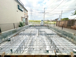 周囲にはスーパーをはじめとした買い物施設も揃っています。住みやすさと利便性を兼ね備えた環境です。■国分寺市日吉町3　新築一戸建て■