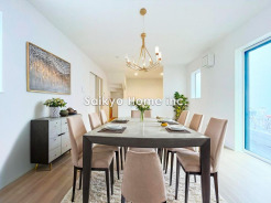 オープンでのびやかな空間を生み出すこだわりの「広がり」と「ゆとり」。家族と過ごす時間を大切にした住空間です。※家具等はCG加工しております。■稲城市押立　新築一戸建て■