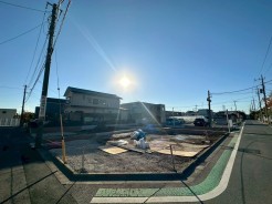 緑豊かで閑静な住宅街は子育てにはピッタリです。■府中市朝日町1　新築一戸建て■