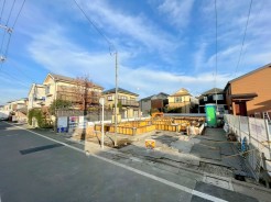 開放感のある街並み。「ゆったりとした環境で子育てがしたい」ママ・パパにぜひ現地をみてもらいたい物件です！■国分寺市本多3　新築一戸建て■