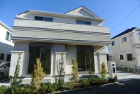 洋館を思わせる白亜の邸宅は、日々の生活に豊さを与えることでしょう！