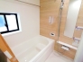 お子様と一緒に、また一人でしっかり足を伸ばしてゆっくり・・もOKなゆったりとした浴室。雨の日のお洗濯物の乾きに…浴室乾燥機機能もついています。
■府中市小柳町4　新築一戸建て■