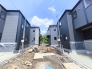 カースペースはコンクリート仕上げ。雨の日も足元は気になりません！
■日野市日野本町3　新築一戸建■