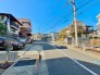 前面道路含む現地写真■多摩市桜ヶ丘1　新築一戸建■