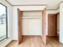 居室にはたっぷりの収納付き。洋服や荷物など仕分けができるので、お子様も整理整頓がしっかりできますね
■府中市浅間町4　新築一戸建■