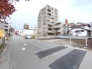 前面道路は8mの幅広な道路です。入出庫の際もらくらくです。■国立市富士見台1　売地■