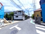 日当たりや風通しが良好な角地の物件です。
■日野市百草　新築一戸建て■