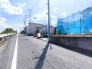 前面道路は6mの幅広な道路です。入出庫の際もらくらくです。■日野市大坂上3　新築一戸建て■