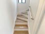 手すり付き階段■国分寺市戸倉3　新築一戸建て■