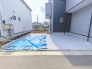カースペース2台利用可。通勤用、家庭用で分けて駐車できるので日々の生活も快適ですね。
■国分寺市高木町1丁目　新築分譲住宅　全3棟■