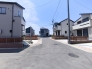 前面道路は住宅地専用の道路。車通りも少なく、子育てにも安心です。■八王子市石川町　新築戸建て■