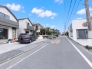 前面道路は5mの幅広な道路です。入出庫の際もらくらくです。■昭島市緑町2丁目　新築戸建て■