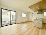 リビング■府中市新町2　新築一戸建て■