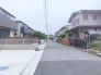 前面道路は約5mの幅広な道路です。入出庫の際もらくらくです。■日野市東平山2　新築一戸建■