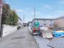 前面道路は東側4ｍ公道。お車の出し入れもラクラクです■小金井市緑町5　新築一戸建て■