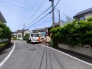前面道路は6メートル。駐車が苦手な方にも嬉しい住まいです。■多摩市聖ヶ丘2　新築一戸建て■