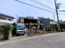 3台止めることができる広々としたカースペースが嬉しいですね。(古屋あり)■多摩市聖ヶ丘2　新築一戸建て■