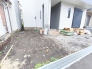 カースペースはコンクリート仕上げ。雨の日も足元は気になりません！
■日野市日野台4　新築一戸建て■