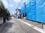 前面道路は約4ｍ。幅広な道路で入出庫の際もらくらくです。■国分寺市本多4　新築一戸建て■