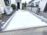 カースペースはコンクリート仕上げ。雨の日も足元は気になりません！
■小金井市桜町2　新築一戸建て■