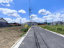 前面道路は5メートル。駐車が苦手な方にも嬉しい住まいです。■日野市上田　新築一戸建て■
