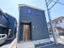 外壁にサイディング利用で、長く住んでも汚れにくい特徴があります。「ずっと住み続ける家」を実現した邸宅です。
■昭島市昭和町4　新築一戸建て■