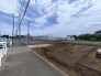 前面道路は歩道がある約12mの幅広な道路です。入出庫の際もらくらくです。■立川市若葉町3　新築一戸建■