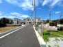 子育てにも嬉しい、緑豊かな自然が広がる閑静な住宅地、南向きの邸宅です。この機会に是非現地をご覧ください。■昭島市中神町2　新築一戸建■