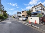 前面道路は8mの幅広な道路です。入出庫の際もらくらくです。■日野市西平山1丁目　新築戸建て■
