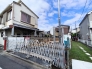 周囲にはスーパーをはじめとした買い物施設も揃っています。住みやすさと利便性を兼ね備えた環境です。
■立川市栄町5丁目　新築戸建て■