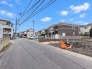 前面道路は5.3メートル。駐車が苦手な方にも嬉しい住まいです。 ■府中市日新町２　条件付き売地■